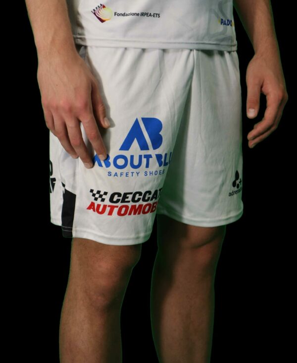 Away shorts 24_25